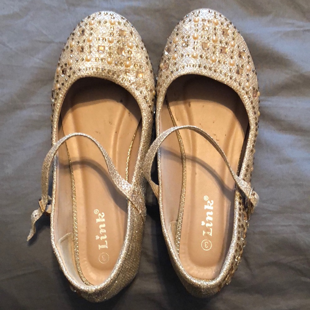 Girls size 3 shoes